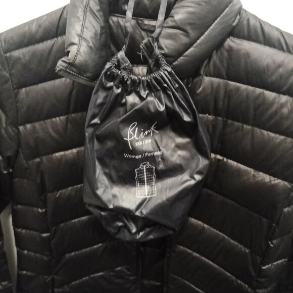 "BLINK" by Danier Leather black puffer jacket, 2XS - Picture 3 of 8